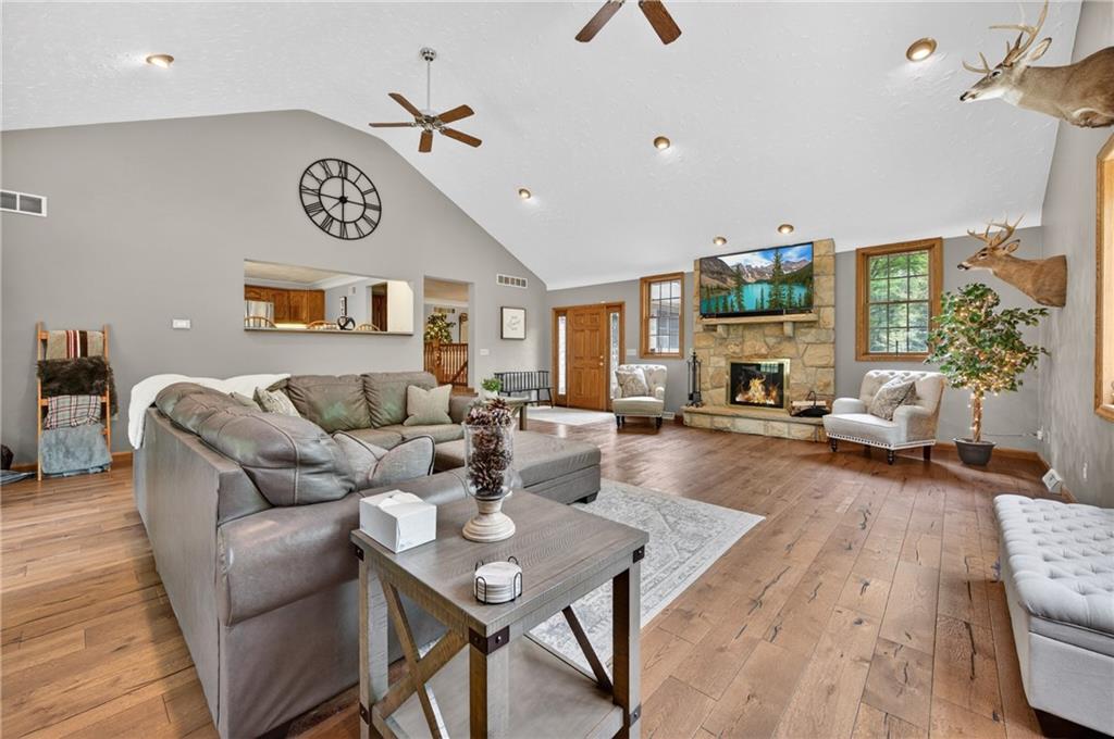 121 Spillway Lane Butler, PA 16001 - Photo 7 of 50