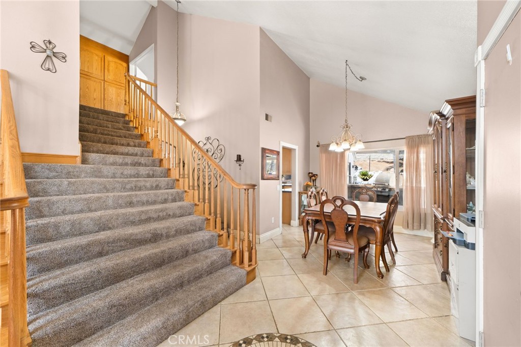 8433 Tamarind Lane Riverside, CA 92509 - Photo 8 of 35
