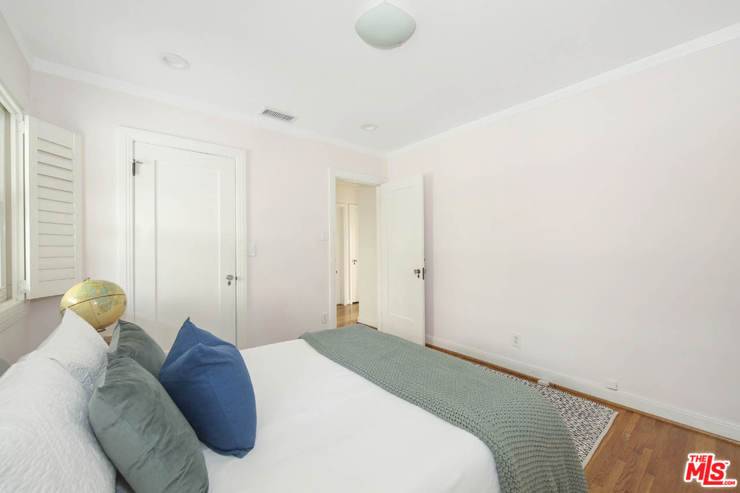 3443 Madera Avenue Los Angeles, CA 90039 - Photo 19 of 46