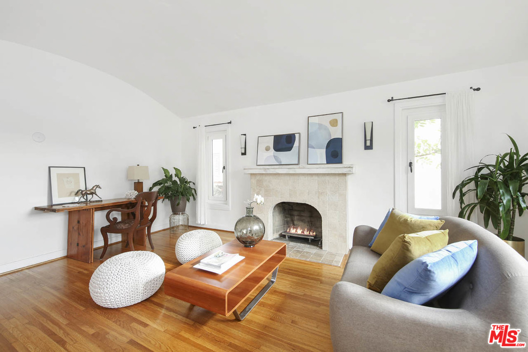 3443 Madera Avenue Los Angeles, CA 90039 - Photo 3 of 46