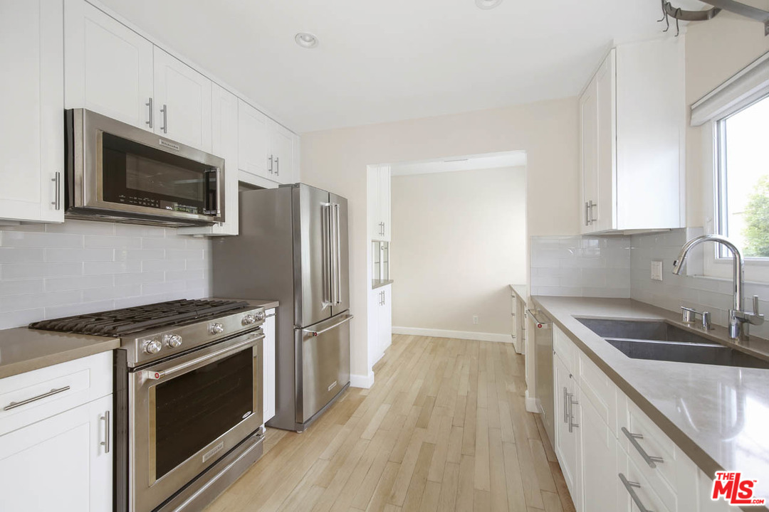 3443 Madera Avenue Los Angeles, CA 90039 - Photo 30 of 46