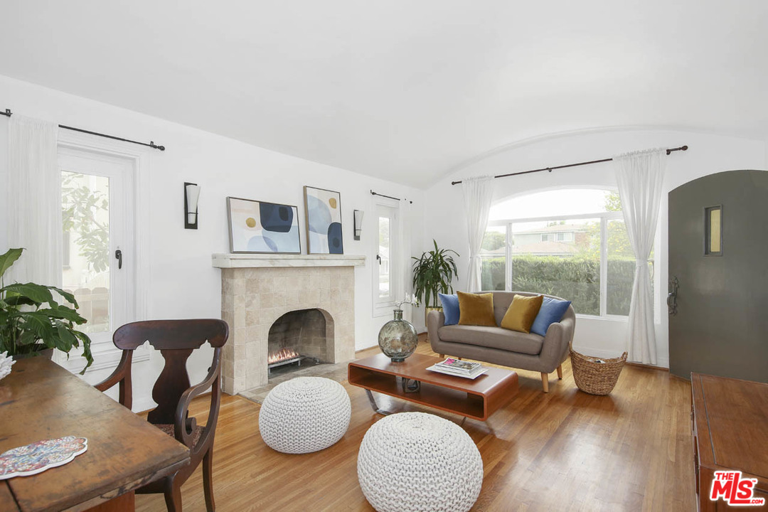 3443 Madera Avenue Los Angeles, CA 90039 - Photo 4 of 46