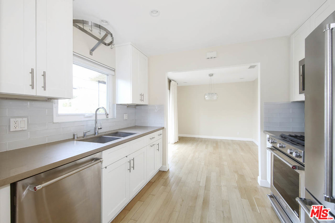 3443 Madera Avenue Los Angeles, CA 90039 - Photo 32 of 46