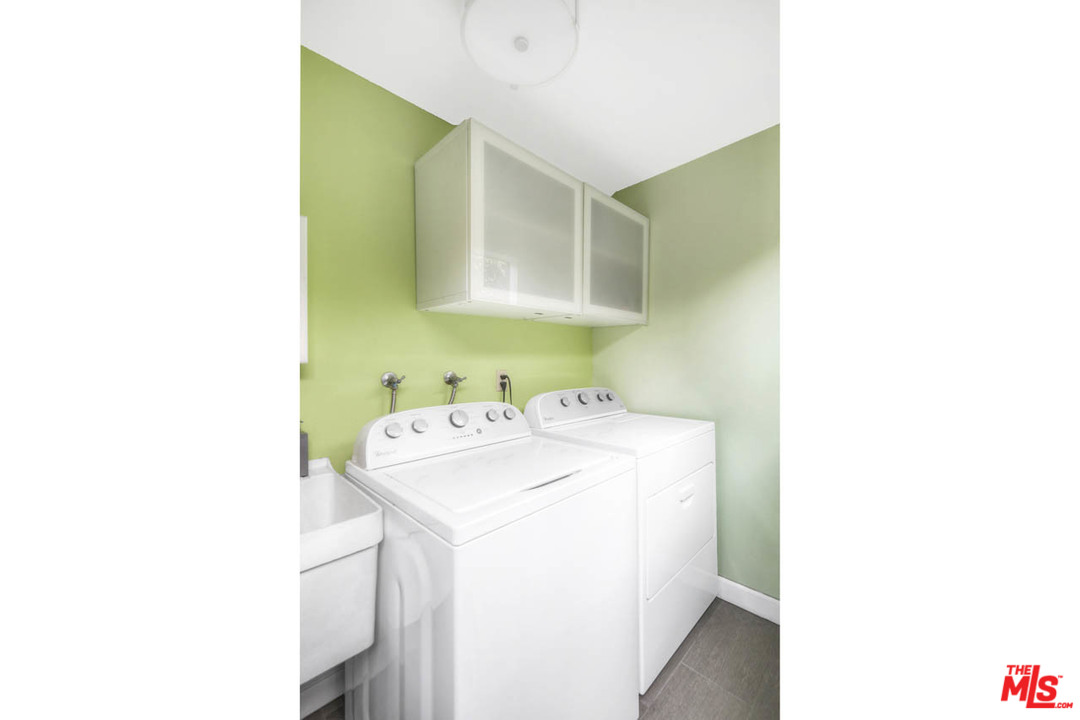 3443 Madera Avenue Los Angeles, CA 90039 - Photo 40 of 46