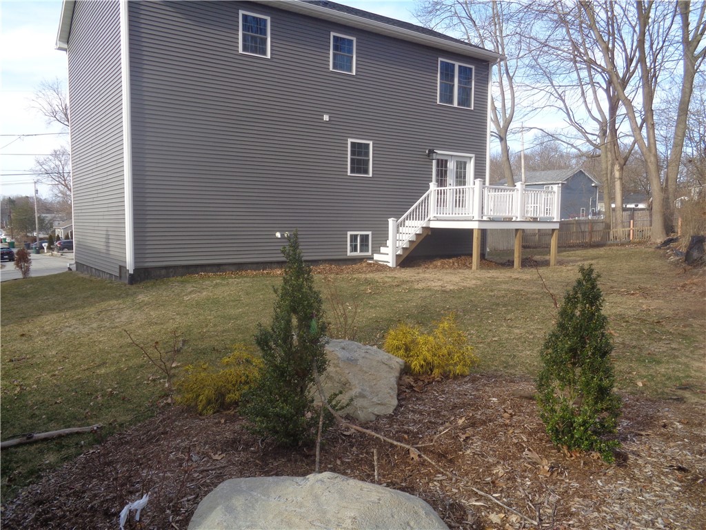 22 Millard Avenue Warwick, RI 02889 - Photo 5 of 31