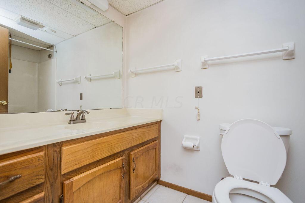 3965 Karl Road, Unit 102 Columbus, OH 43224 - Photo 21 of 25 Full Bath