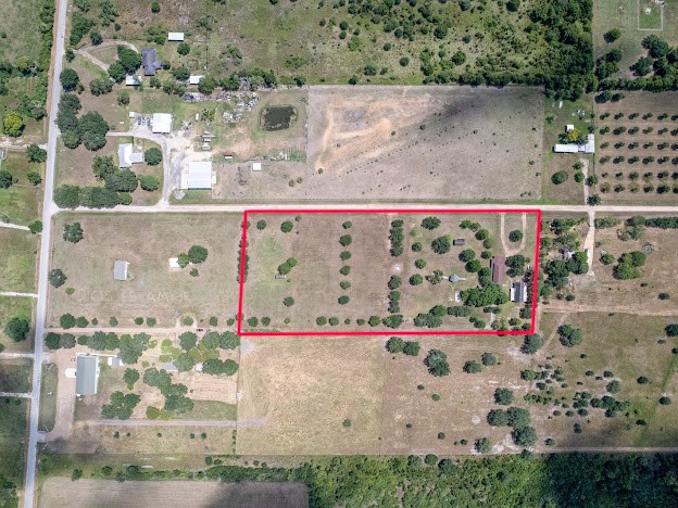 13025 Battle Road Beasley, TX 77417 - Photo 10 of 13 an outdoor space with seating