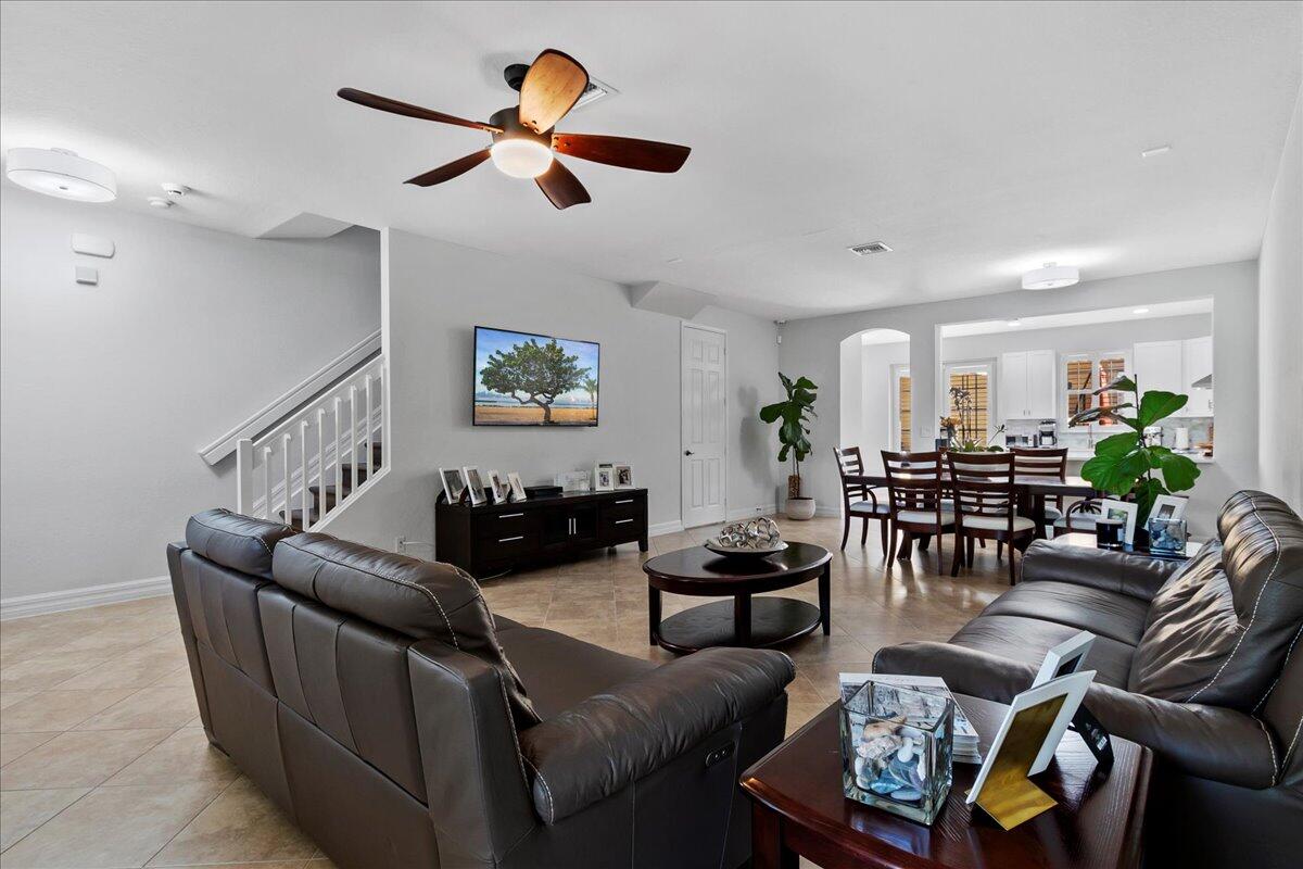 251 Edenberry Avenue Jupiter, FL 33458 - Photo 6 of 31 a living room with furniture