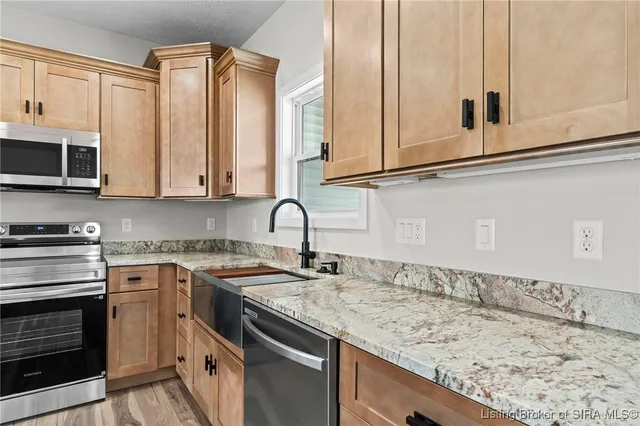 $359,900 | 120 West Greene Court, Hanover, IN 47243