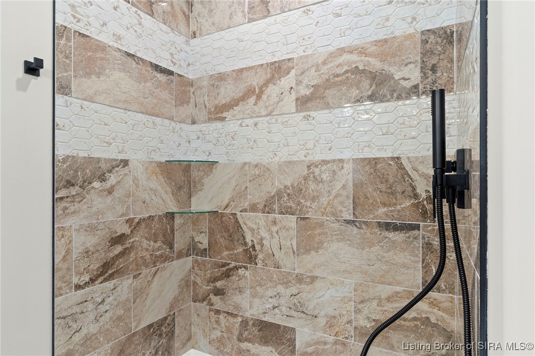 120 West Greene Court Hanover, IN 47243 - Photo 20 of 32 Primary Bathroom