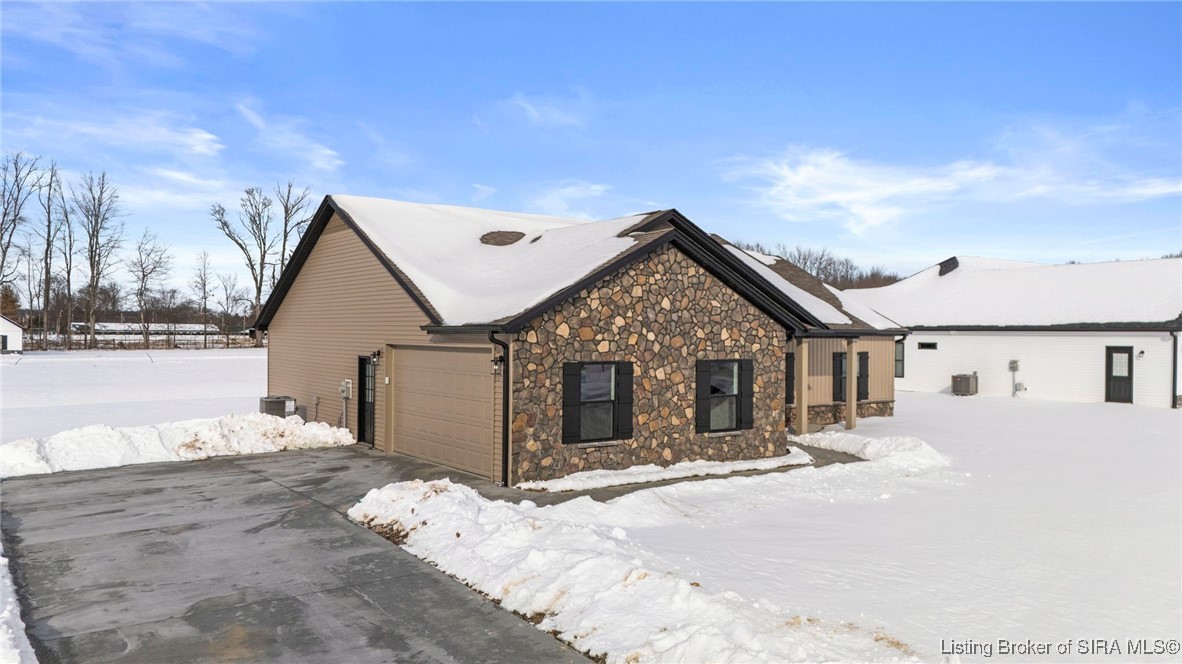 120 West Greene Court Hanover, IN 47243 - Photo 2 of 32