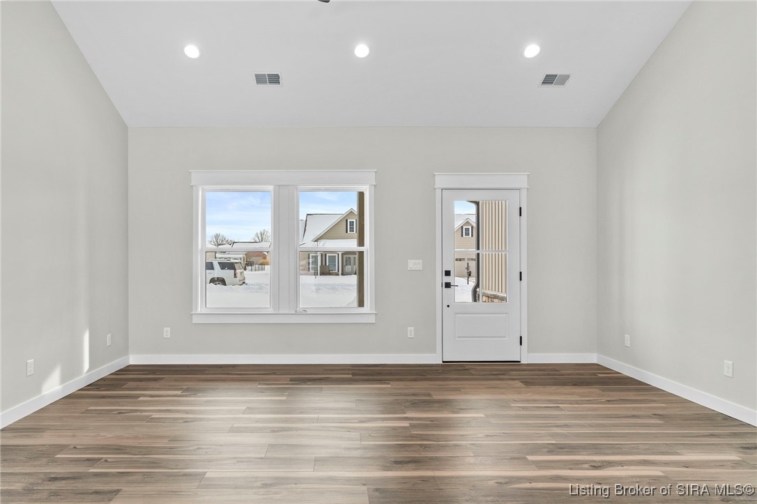120 West Greene Court Hanover, IN 47243 - Photo 6 of 32 Living room