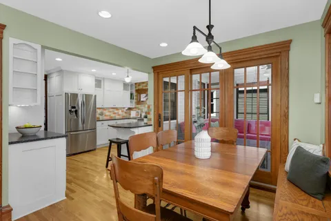 $1,200,000 | 2219 Knapp Street, St. Paul, MN 55108