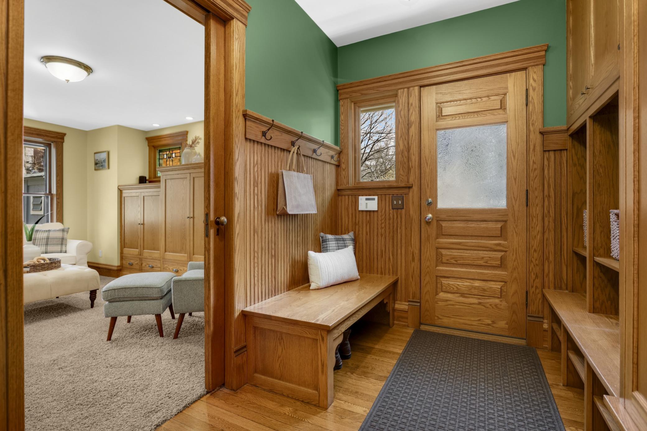 2219 Knapp Street St. Paul, MN 55108 - Photo 19 of 49