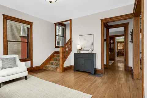 $1,200,000 | 2219 Knapp Street, St. Paul, MN 55108