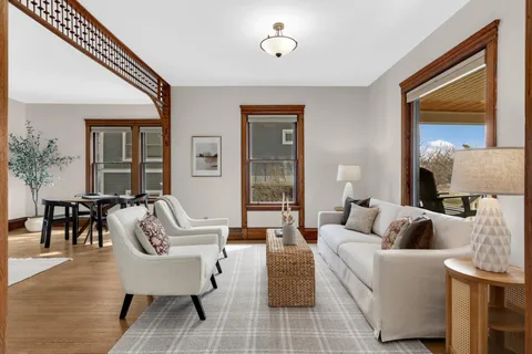 $1,200,000 | 2219 Knapp Street, St. Paul, MN 55108
