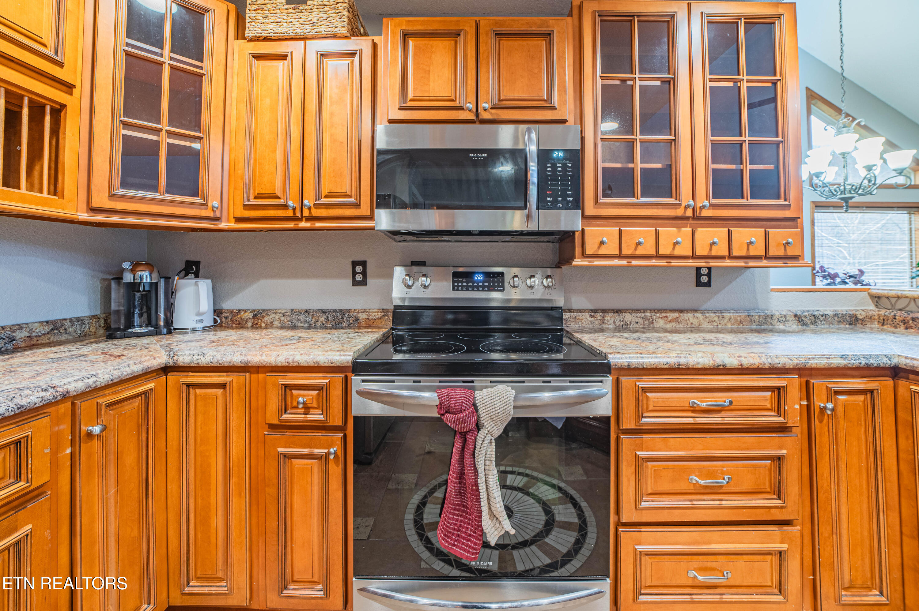 1736 Demory Road La Follette, TN 37766 - Photo 13 of 42 Kitchen