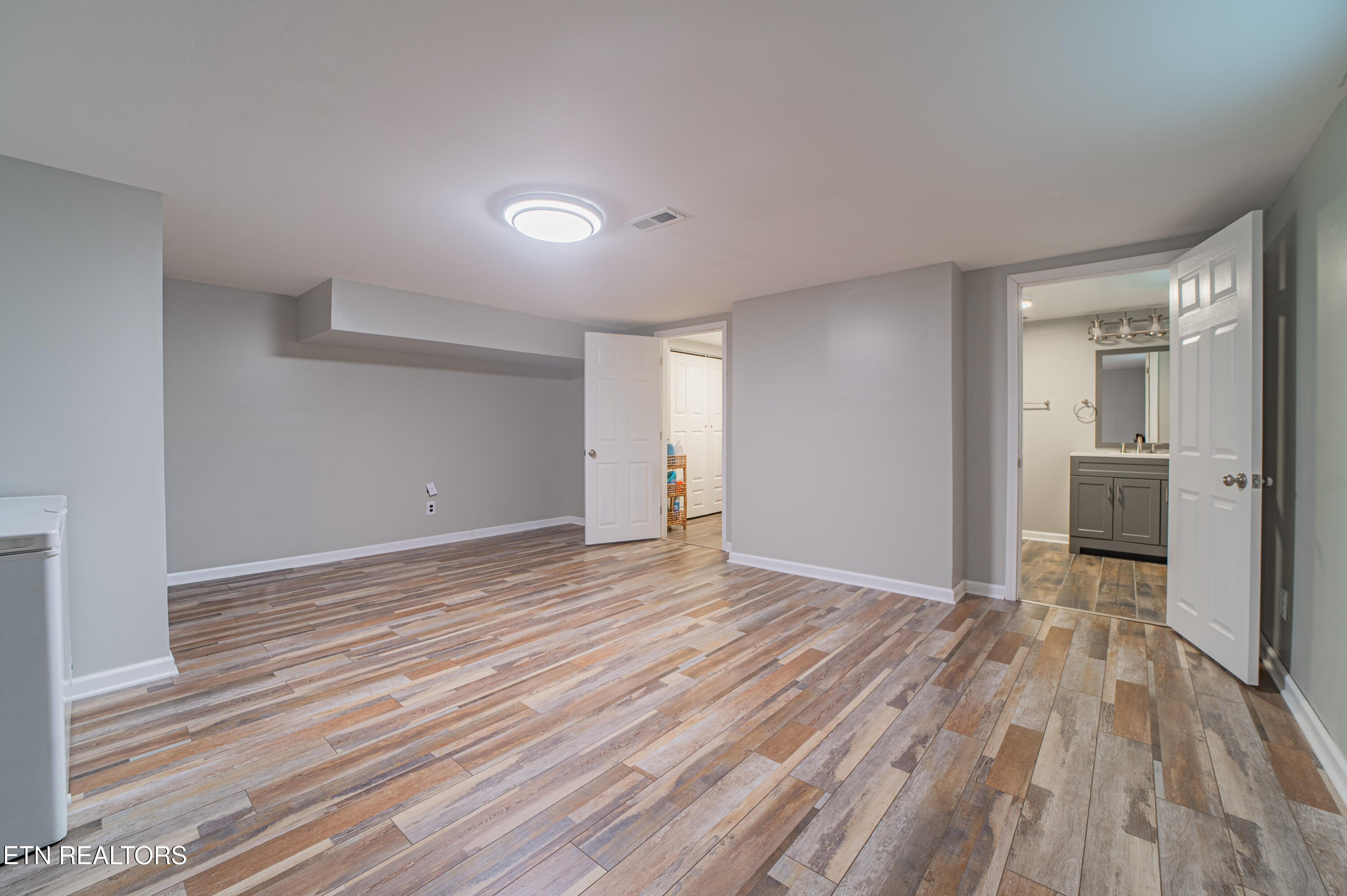 1736 Demory Road La Follette, TN 37766 - Photo 31 of 42 basement suite