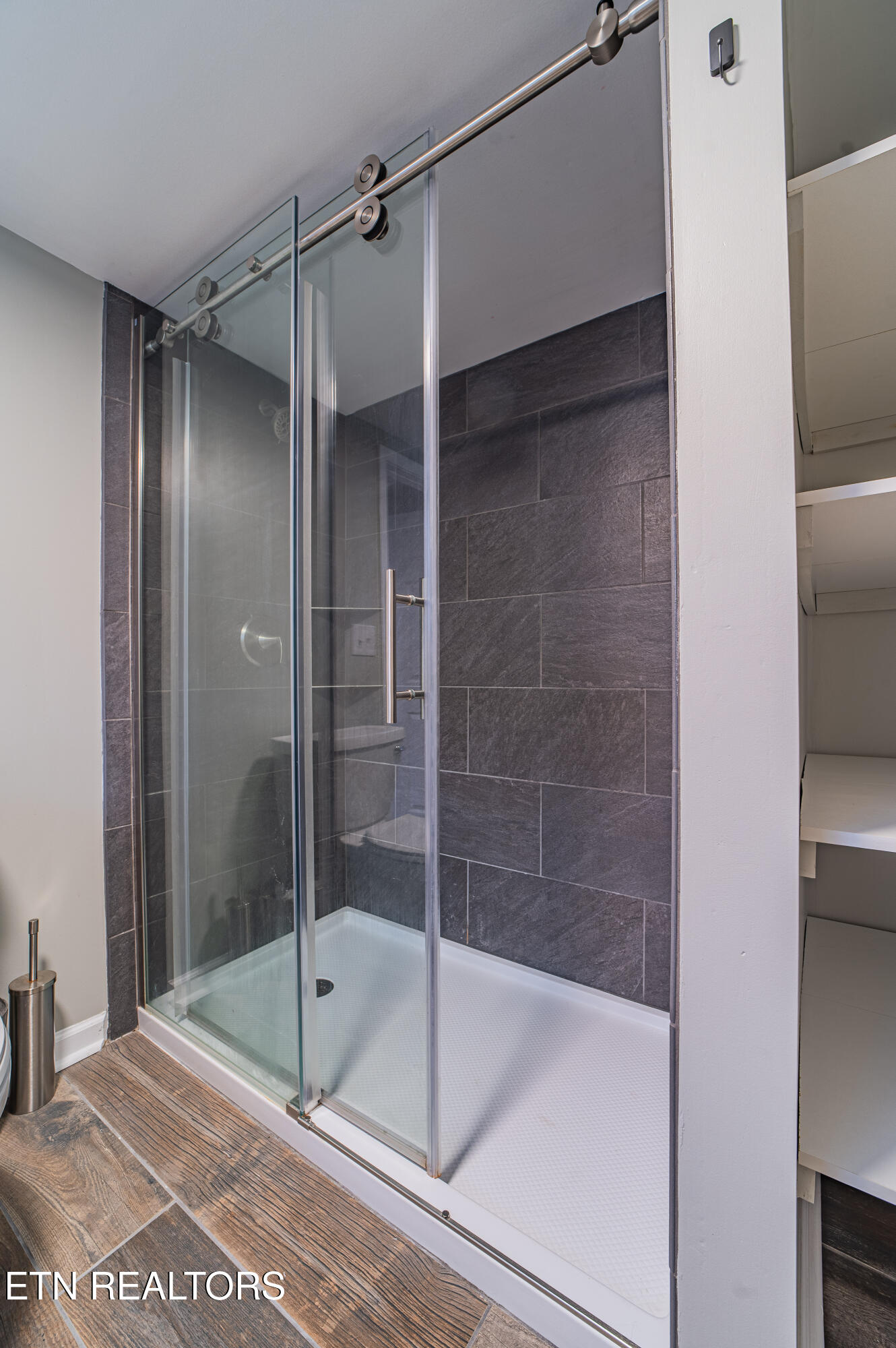 1736 Demory Road La Follette, TN 37766 - Photo 34 of 42 basement bath