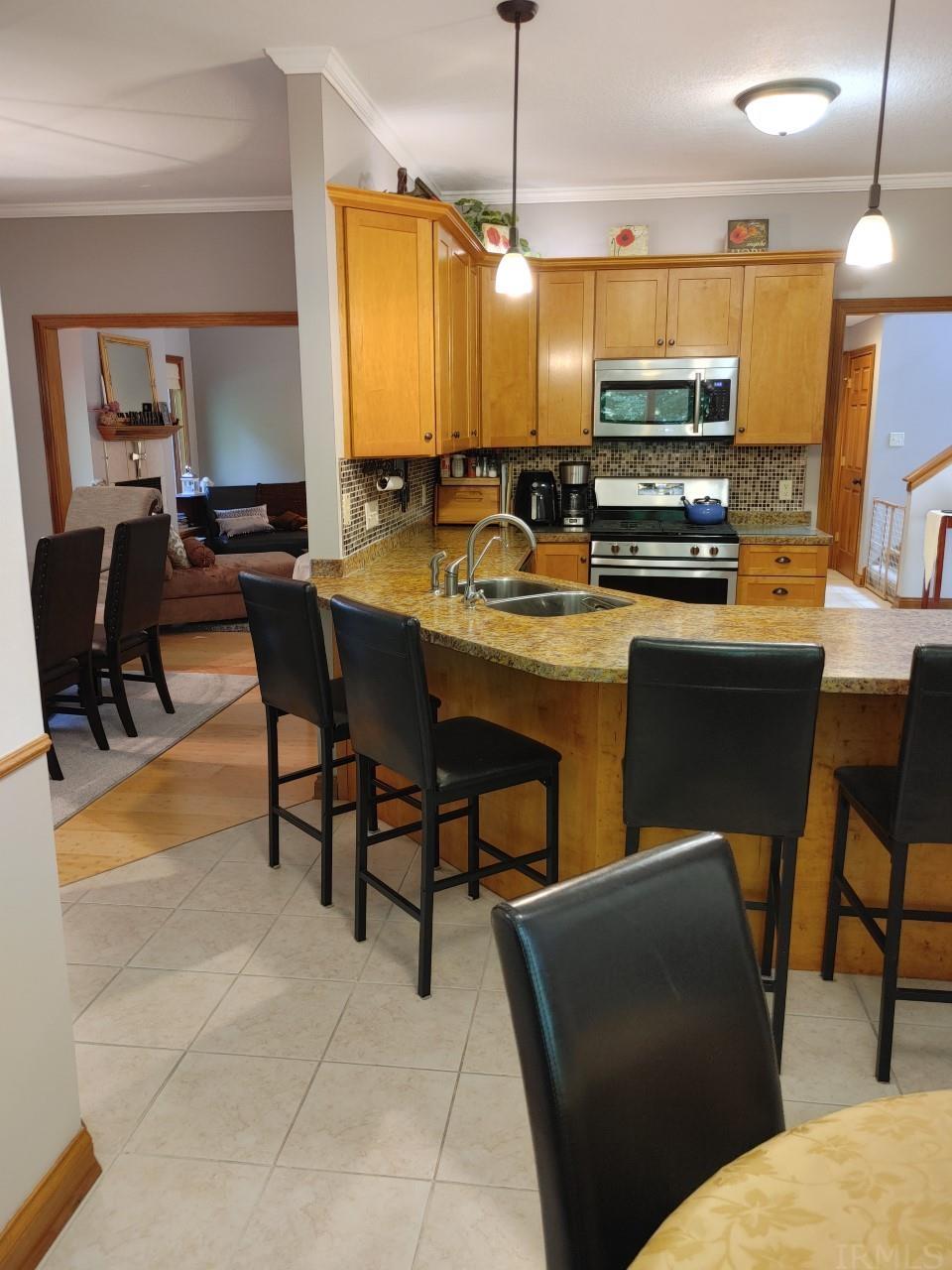 5220 Blum Drive Fort Wayne, IN 46835 - Photo 8 of 25