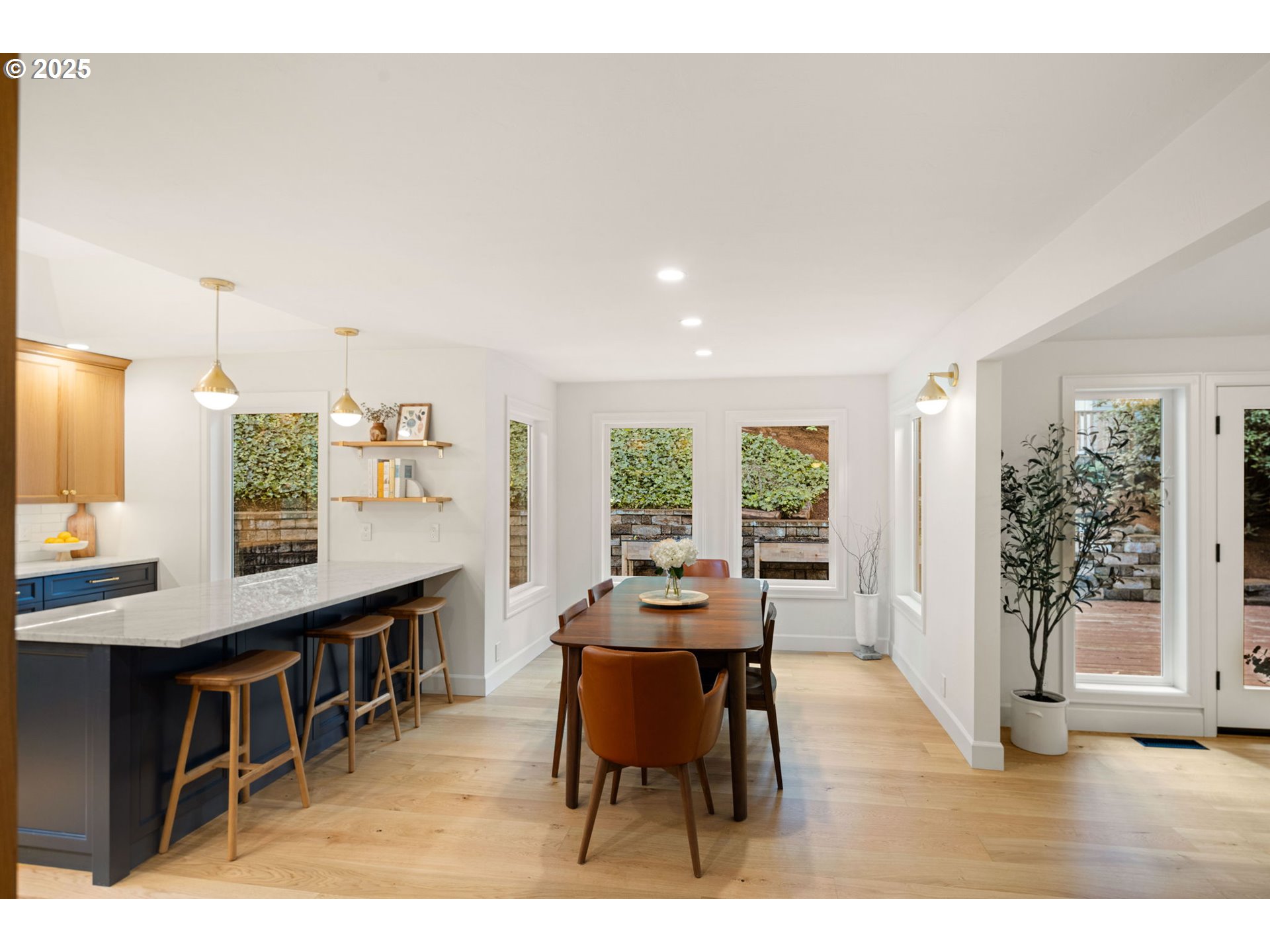 2214 West 25th Place Eugene, OR 97405 - Photo 11 of 48 a view of a dining room with furniture and window