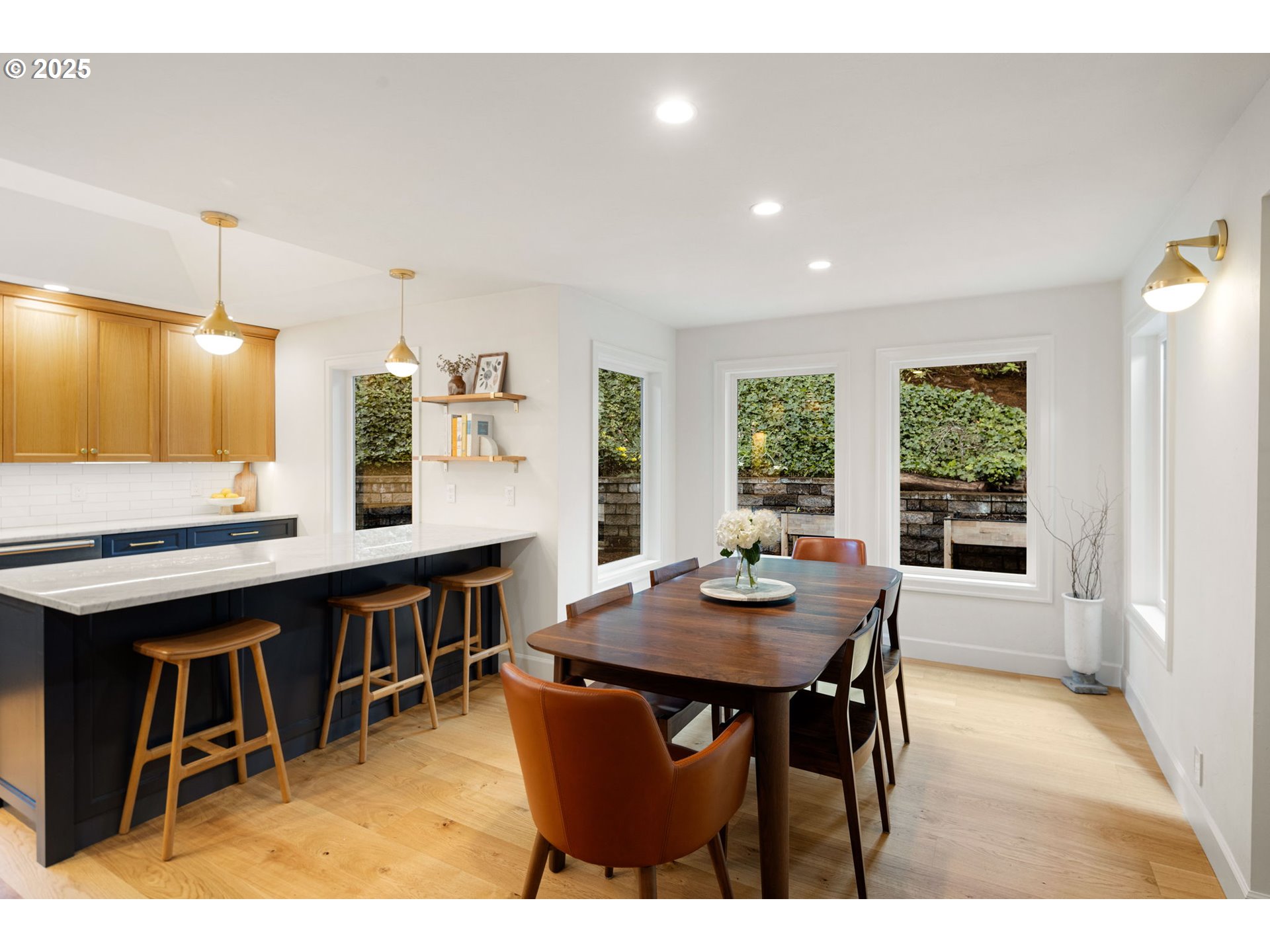 2214 West 25th Place Eugene, OR 97405 - Photo 12 of 48 a kitchen with a table and chairs