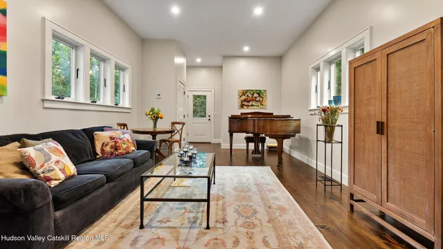 $5,900,000 | 4317 Highway 23, Hudson, NY 12534