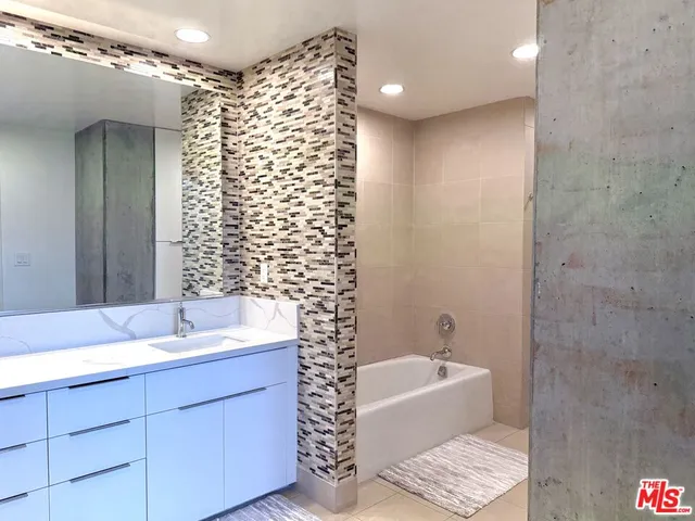a bathroom with a bathtub