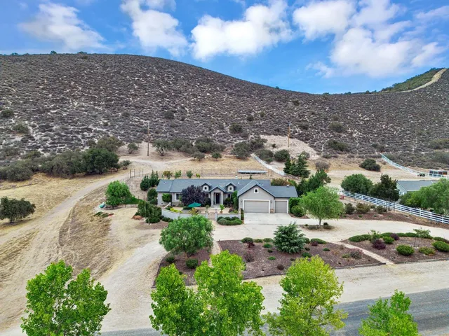 $1,249,000 | 44737 Sun Valley Drive, King City, CA 93930