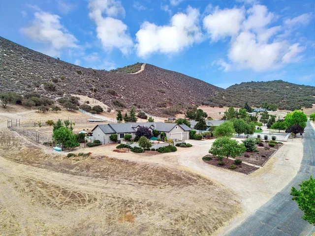 $1,249,000 | 44737 Sun Valley Drive, King City, CA 93930