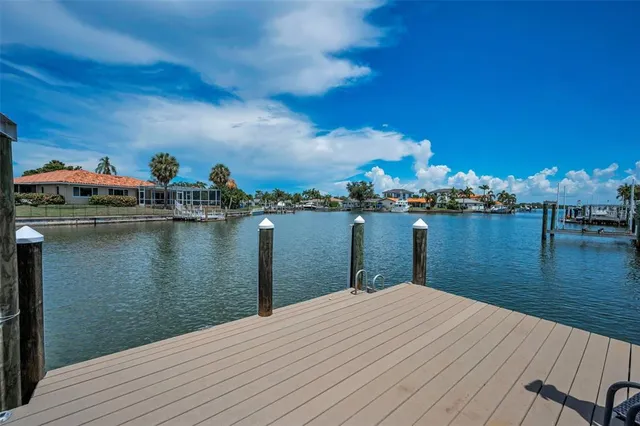 $1,550,000 | 2057 Kansas Avenue Northeast, St. Petersburg, FL 33703