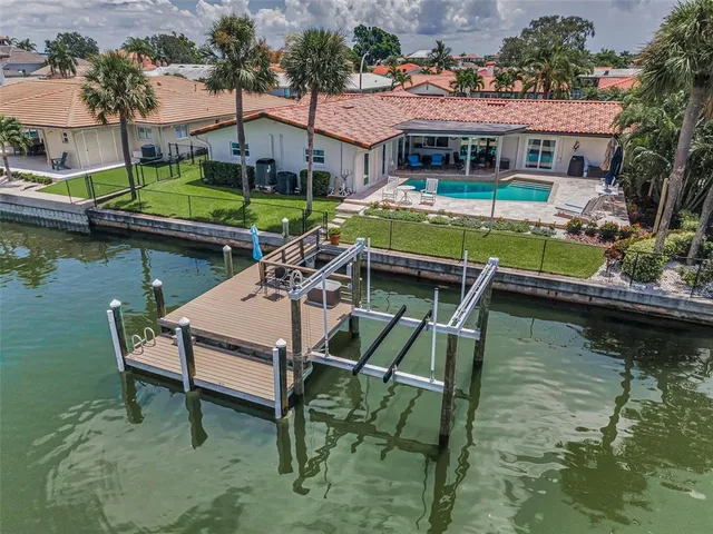 $1,550,000 | 2057 Kansas Avenue Northeast, St. Petersburg, FL 33703