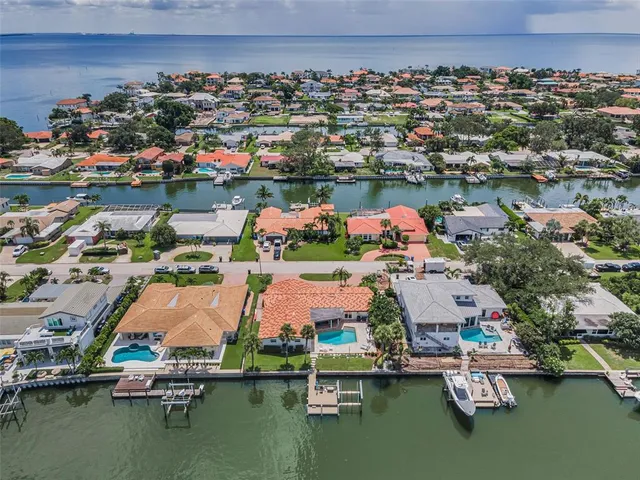 $1,550,000 | 2057 Kansas Avenue Northeast, St. Petersburg, FL 33703