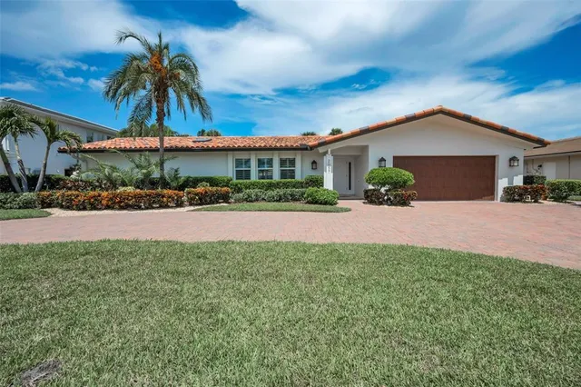 $1,550,000 | 2057 Kansas Avenue Northeast, St. Petersburg, FL 33703