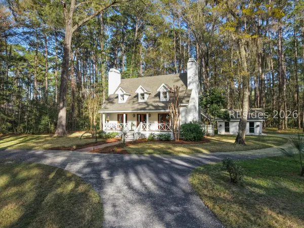 $899,000 | 25 Chechessee Circle, Okatie, SC 29909