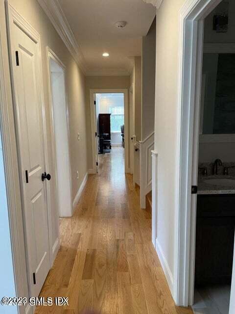 8 Sound Beach Ave Extension, Unit 4 Greenwich, CT 06878 - Photo 16 of 31 a view of hallway with wooden floor