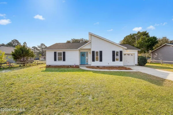 $260,000 | 214 West Volant Street, Hubert, NC 28539