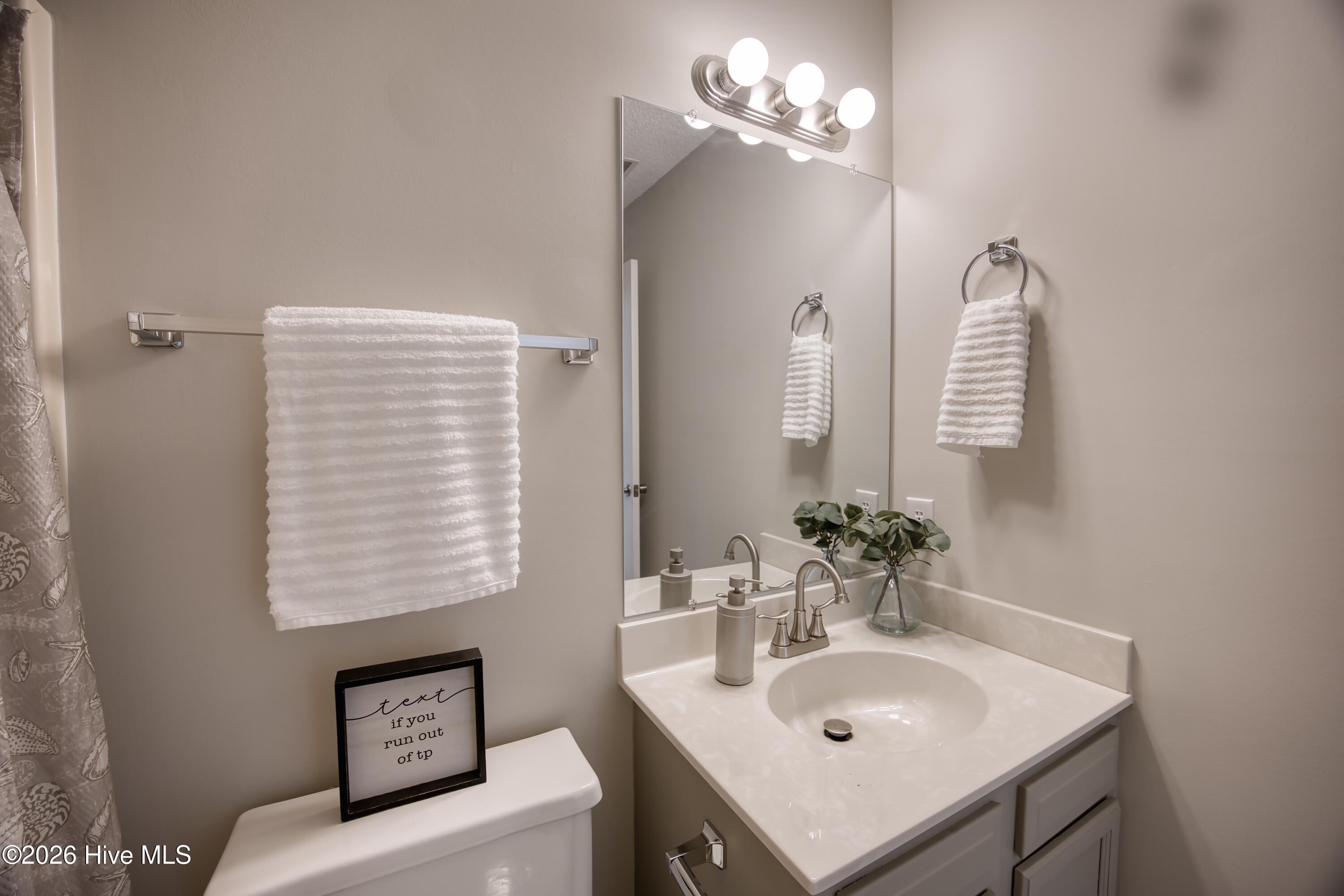 214 West Volant Street Hubert, NC 28539 - Photo 19 of 26 18