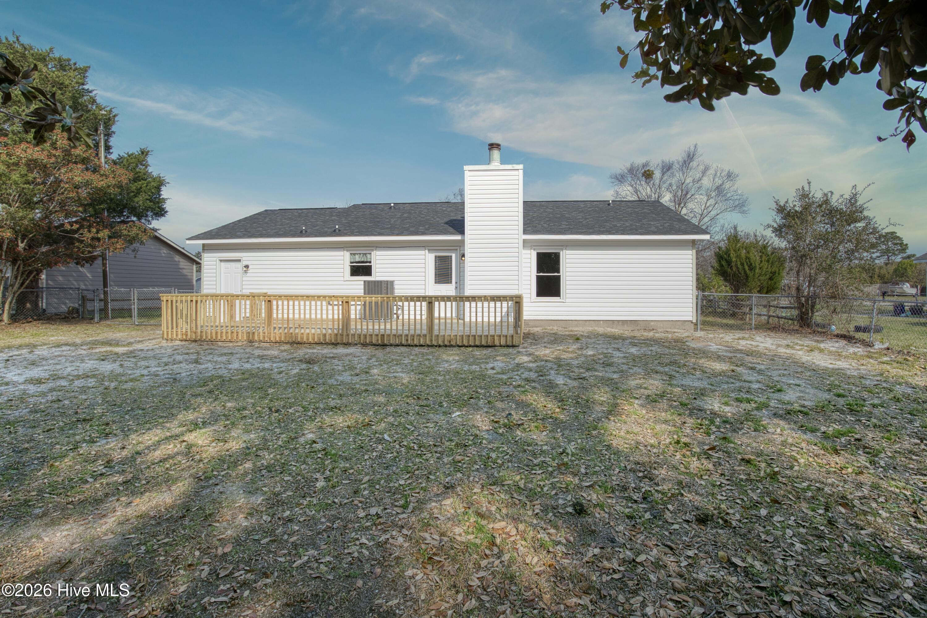 214 West Volant Street Hubert, NC 28539 - Photo 27 of 27 25