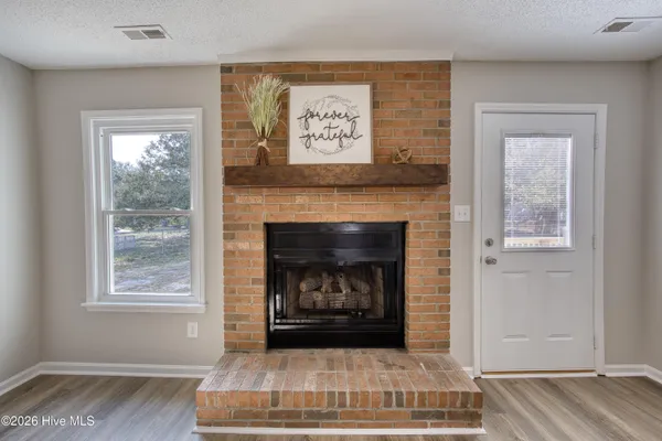 $260,000 | 214 West Volant Street, Hubert, NC 28539