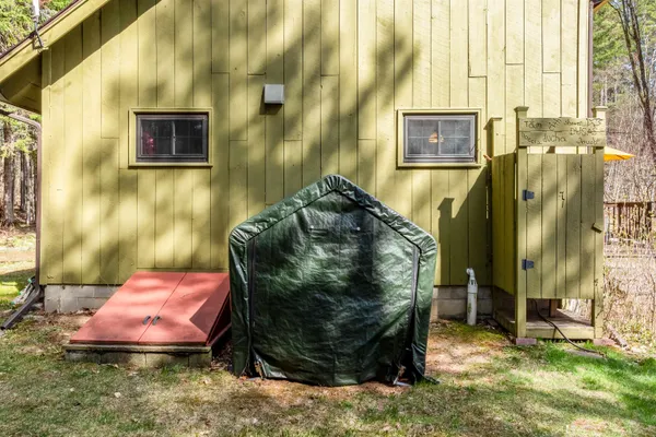 $450,000 | 10 Shorewood Estates Road, Newport, NH 03773