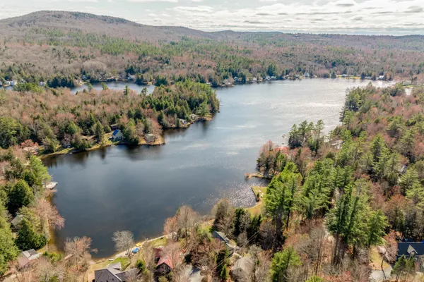 $450,000 | 10 Shorewood Estates Road, Newport, NH 03773