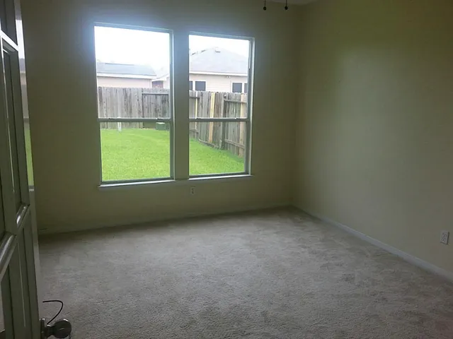 $1,900 | 18803 Knobby Oaks Place, Magnolia, TX 77355