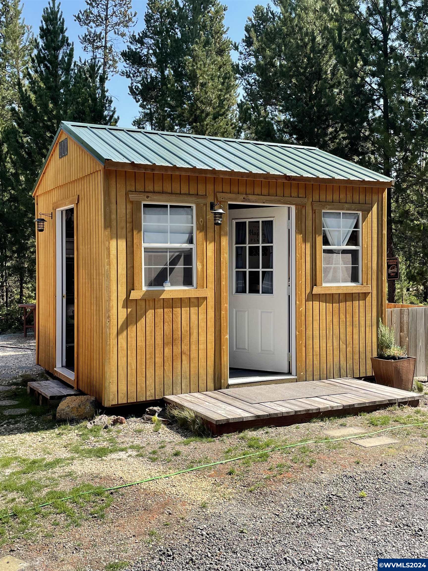 17086 Glendale Road Bend, OR 97707 - Photo 21 of 32