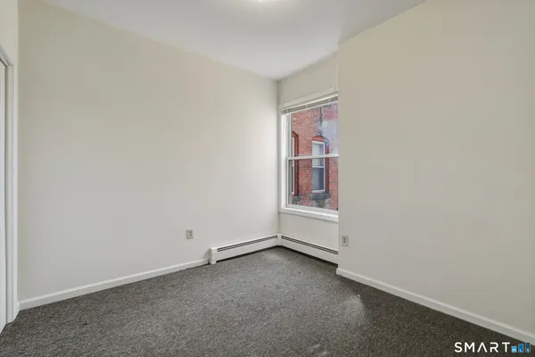 $1,350 | 105 William Street, Unit A, Bridgeport, CT 06608