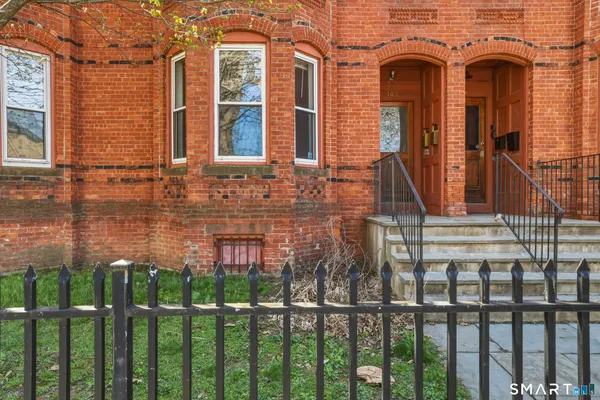 $1,350 | 105 William Street, Unit A, Bridgeport, CT 06608