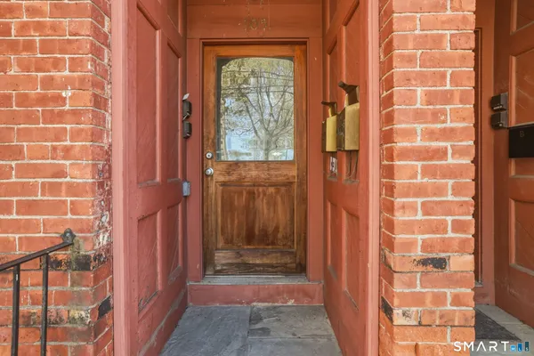 $1,350 | 105 William Street, Unit A, Bridgeport, CT 06608