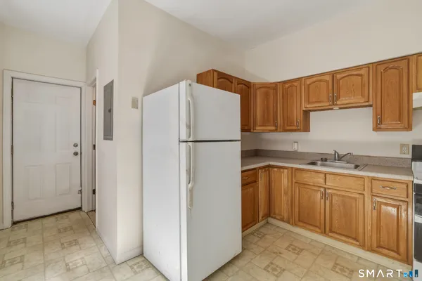 $1,350 | 105 William Street, Unit A, Bridgeport, CT 06608