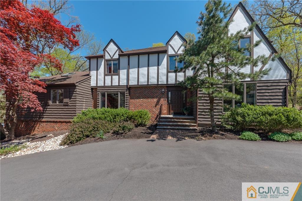 12 Branko Road Berkeley Heights, NJ 07922 - Photo 1 of 25 Gallery Image 1