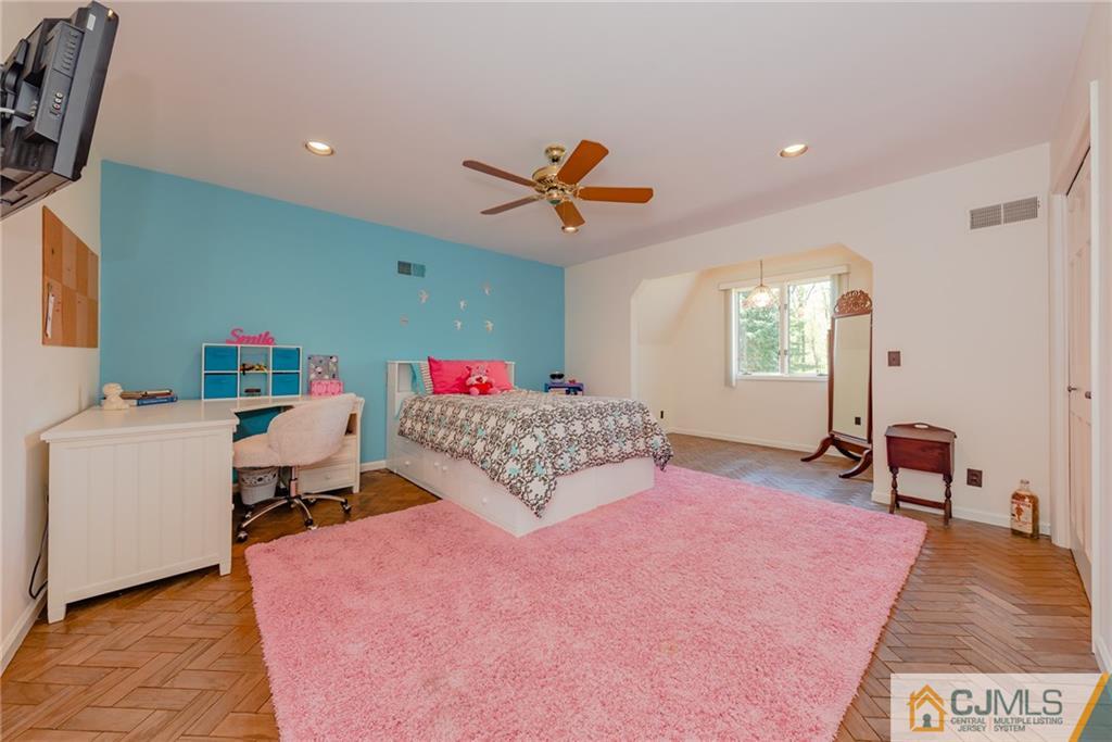 12 Branko Road Berkeley Heights, NJ 07922 - Photo 17 of 25 Gallery Image 17